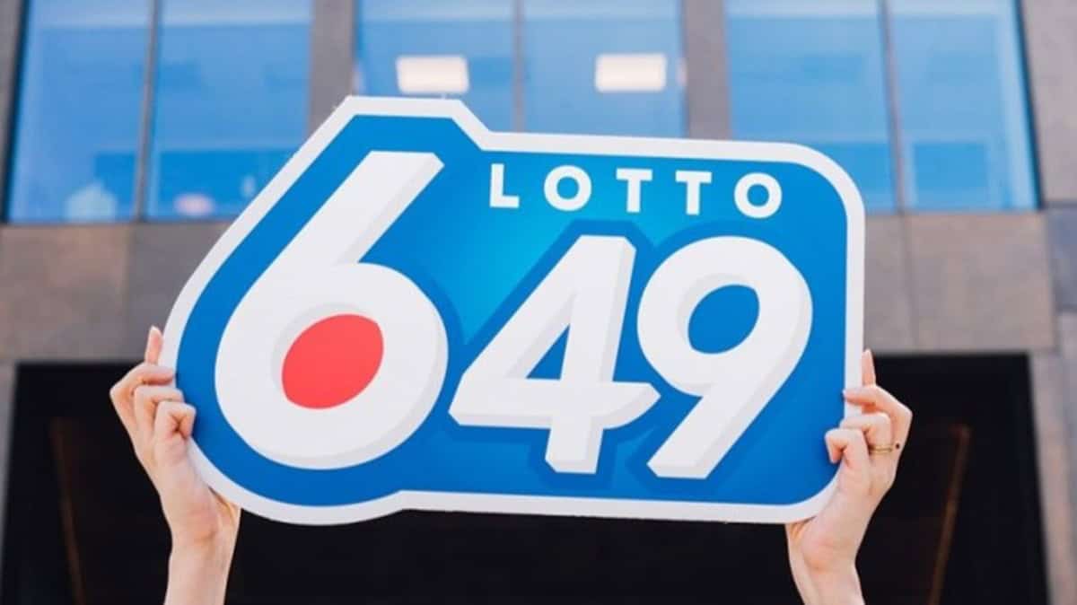 Ontario man discovers massive lottery win while on lunch break