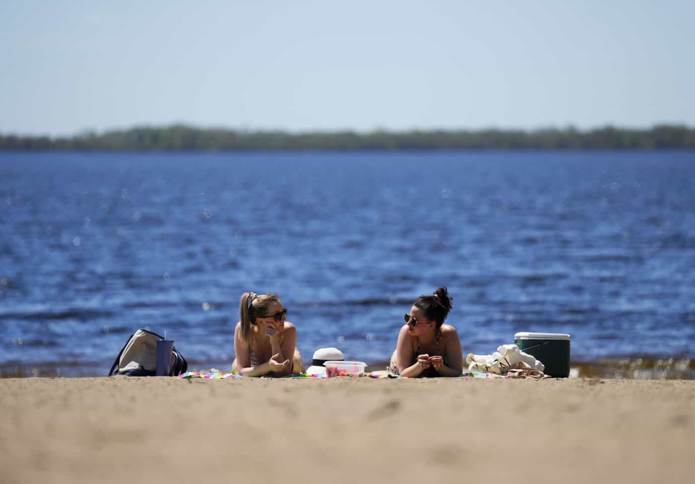 Ontario heat wave set to bring feels-like temperatures near 45 C